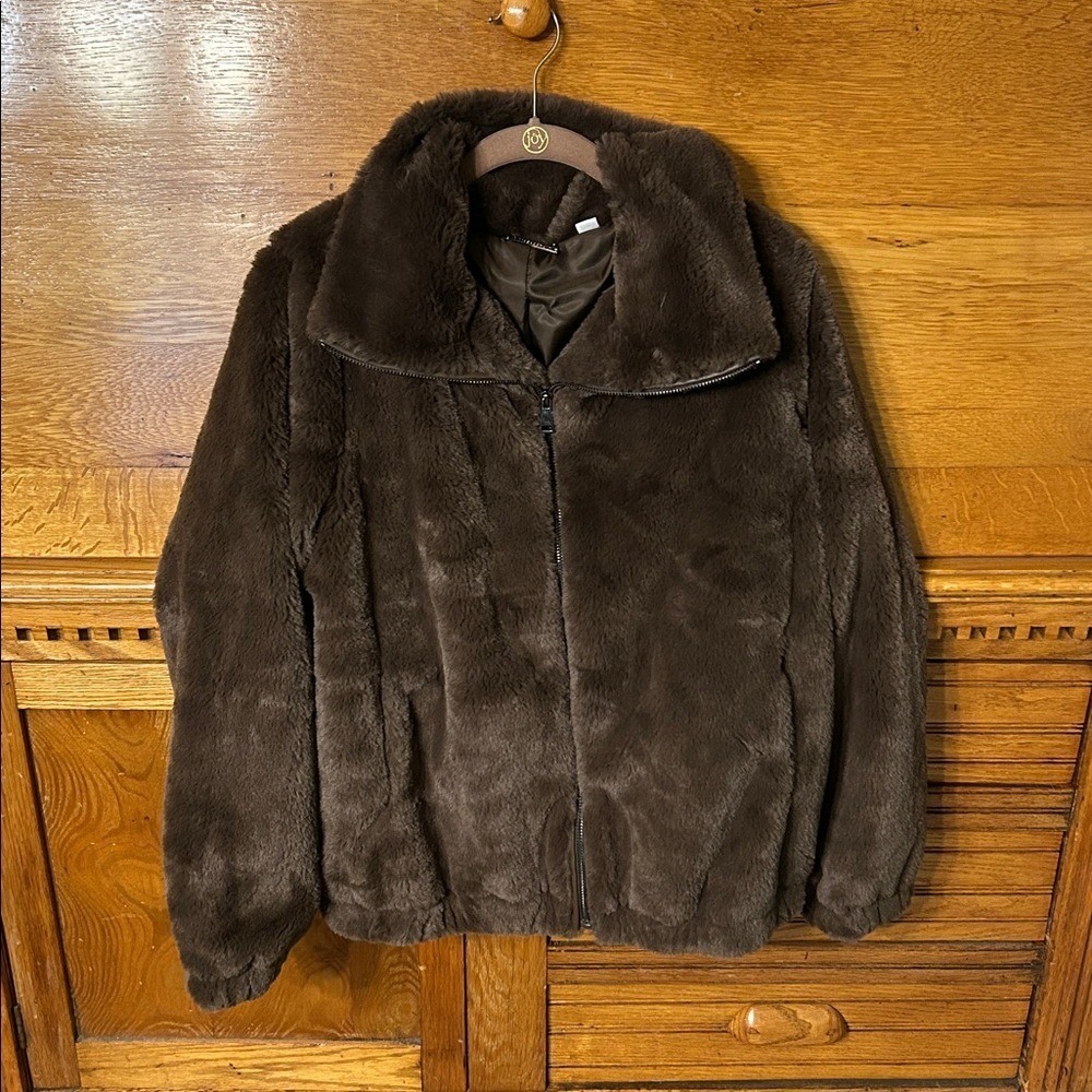Magaschoni Old Money Glam‎ Chocolate Faux Fur Full Zip Teddy Bomber Jacket